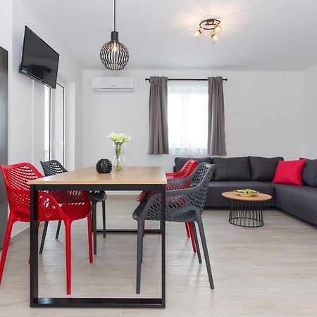 Apartments Kiara プナト エクステリア 写真
